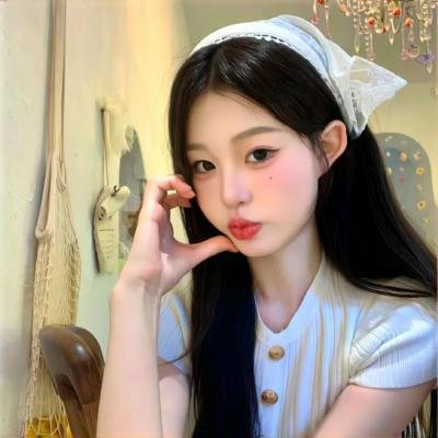 女孩青春纪事 封面
